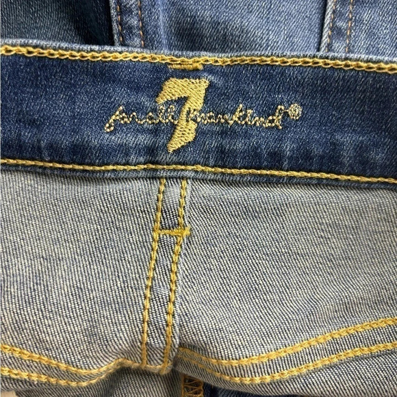 7 for All Mankind dark washed,‎ frayed hem, 5 pocket, size 28 jean short NWT - Picture 10 of 10